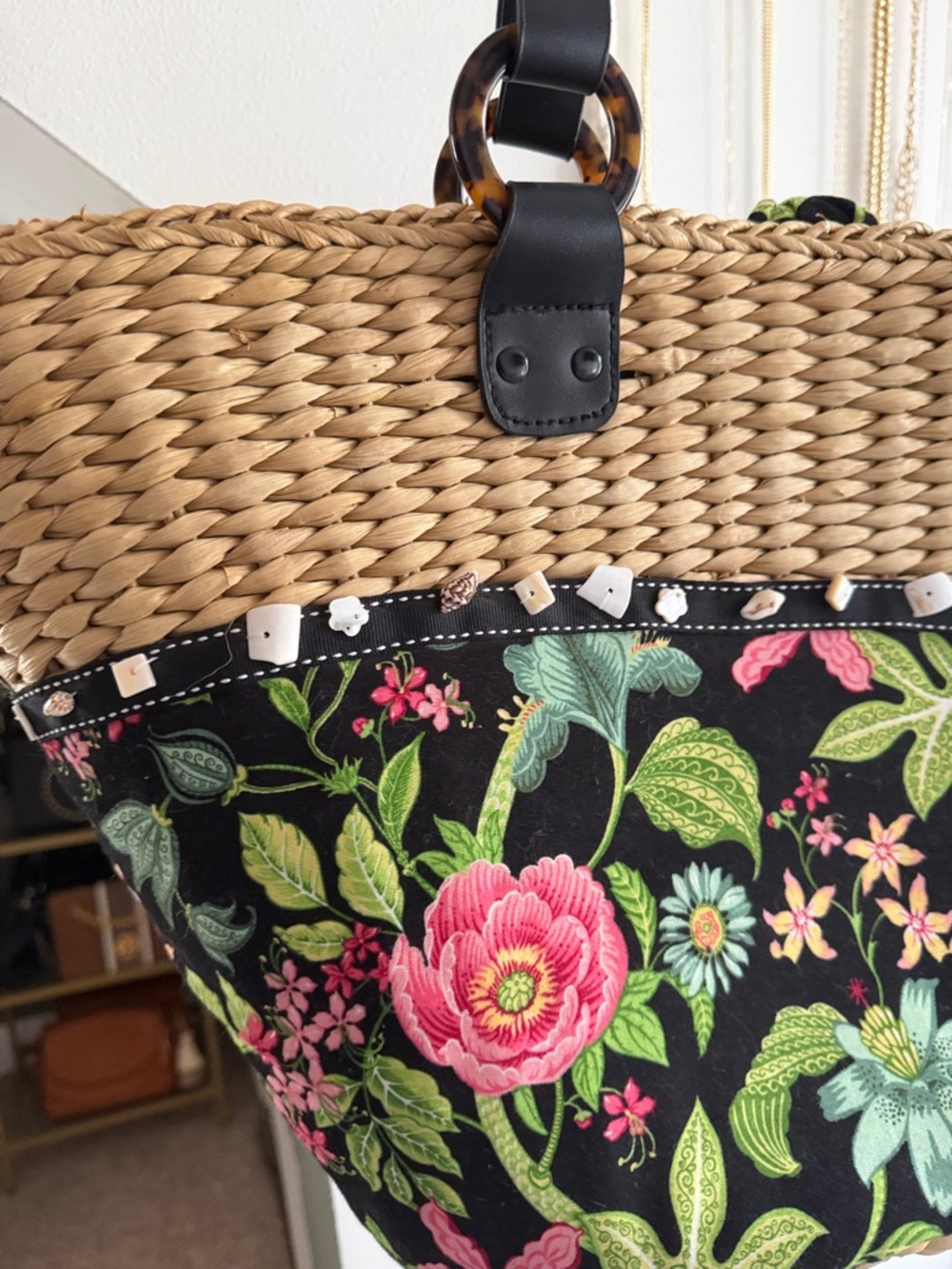 Vera Bradley large wicker tote beach bag - Picture 4 of 8